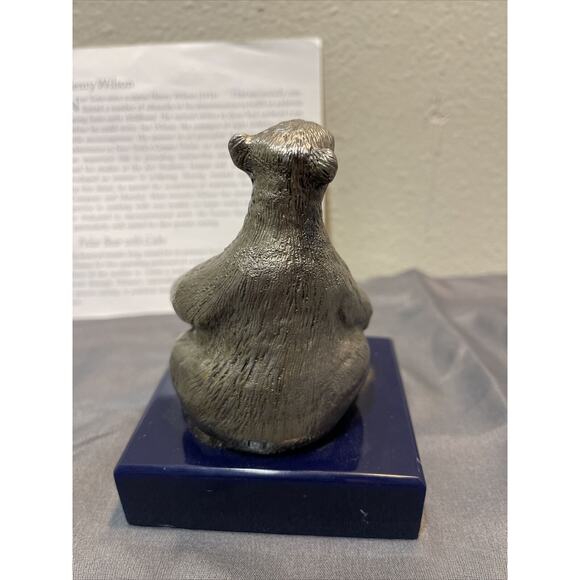 Polar Bear with Cubs Pewter Figure with Marble Base Henry Wilson - Picture 6 of 9